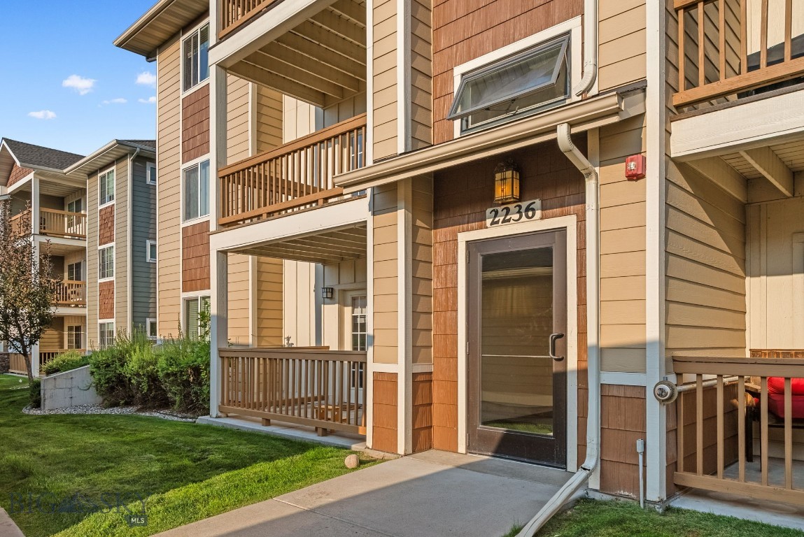 Baxter Springs Condo - Residential
