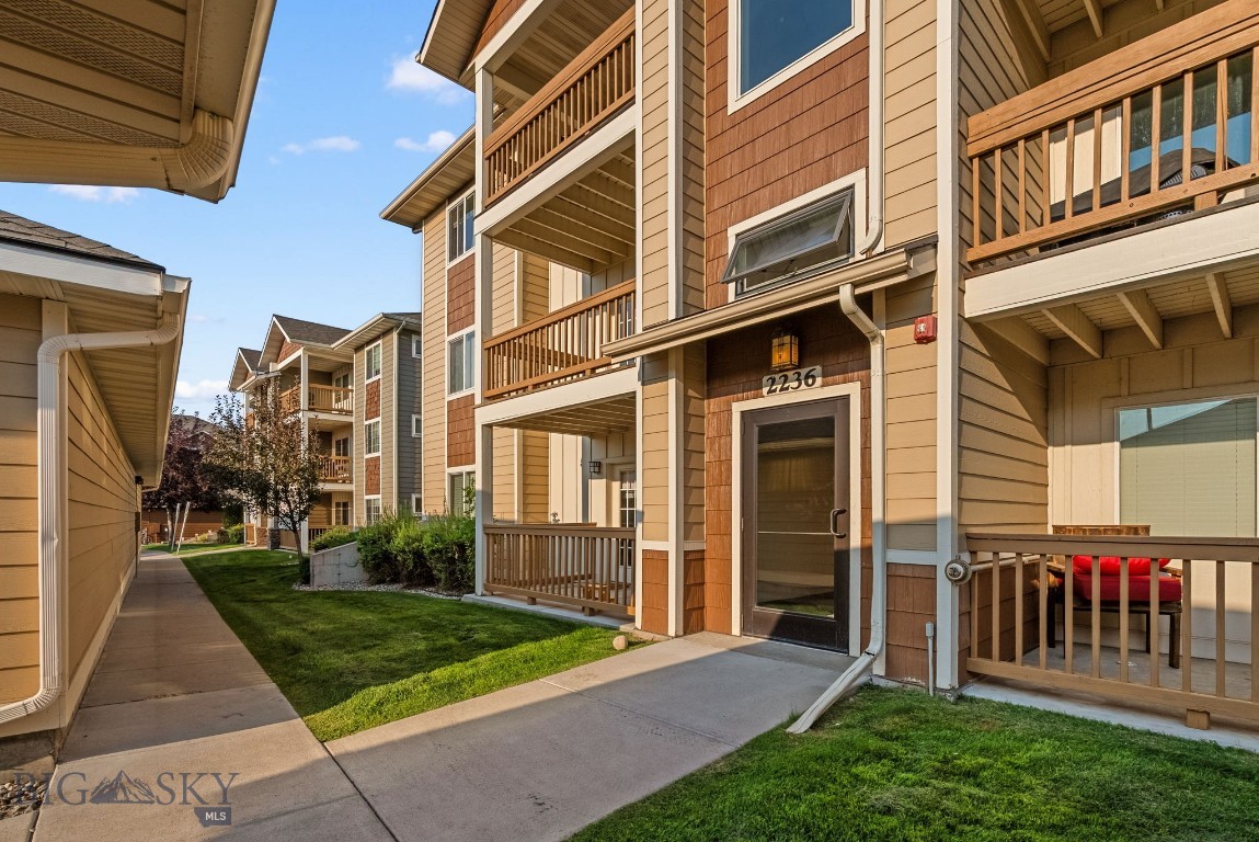 Baxter Springs Condo - Residential