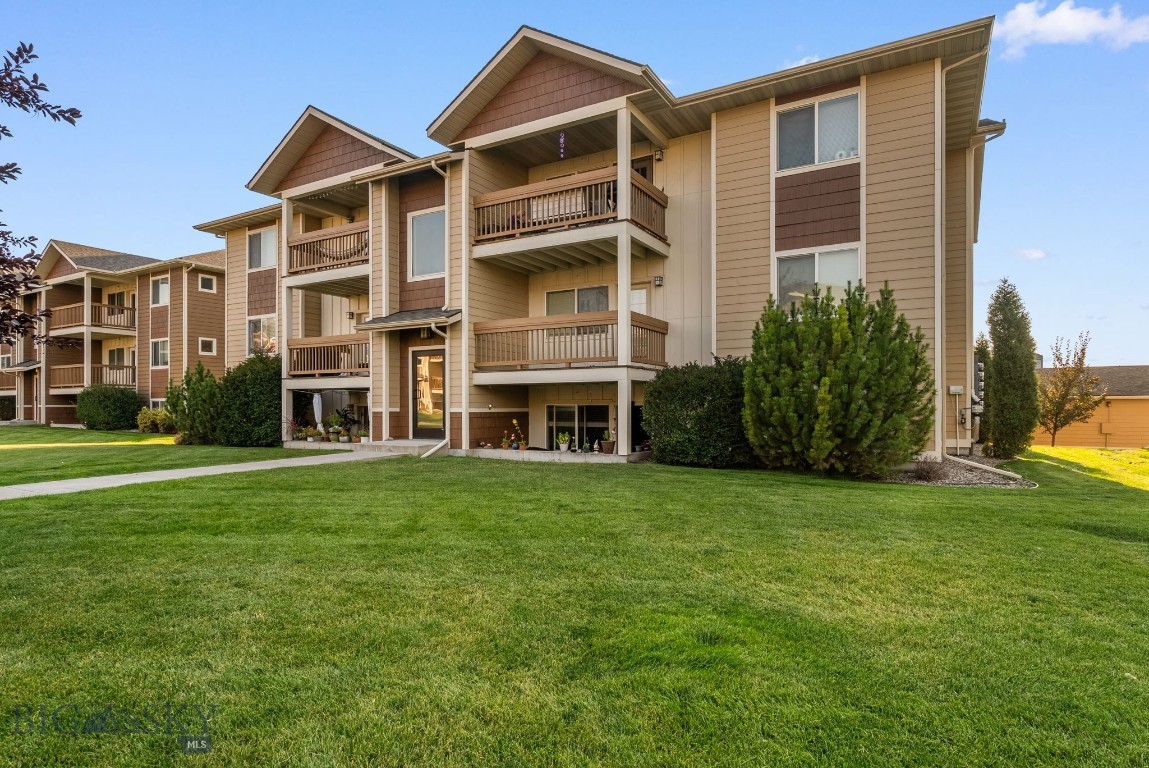 Baxter Springs Condo - Residential