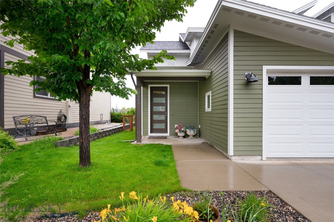5425 Vermeer Lane