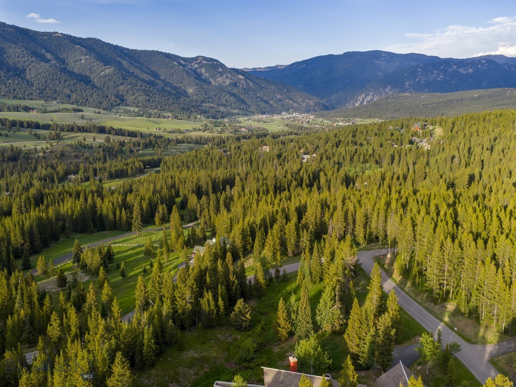 Aspen Groves - Land