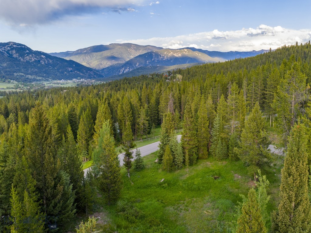 Aspen Groves - Land
