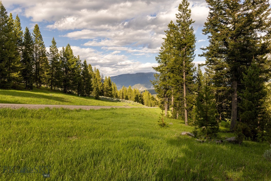 Ranches Neighborhood - Land