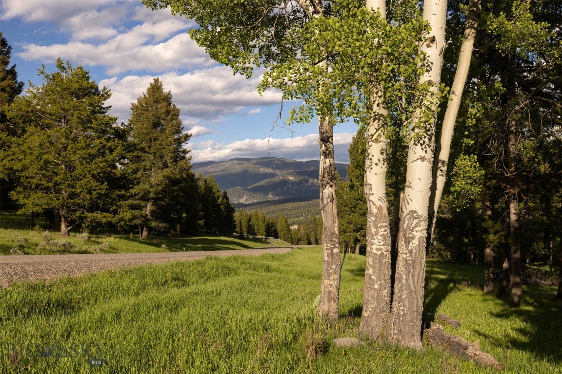 Ranches Neighborhood - Land