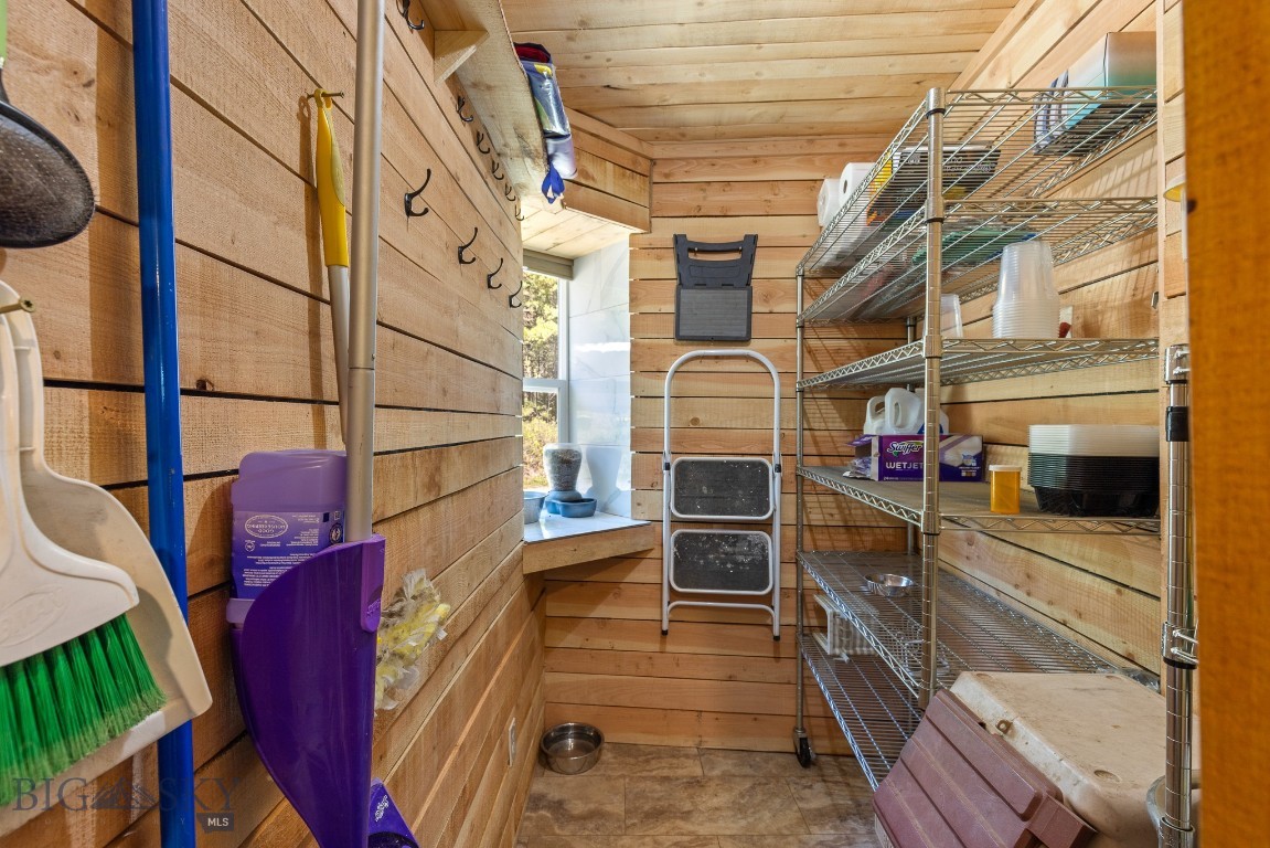 Bozeman, Montana 59715, United States, 1 Bedroom Bedrooms, ,2 BathroomsBathrooms,Residential,Active,143242