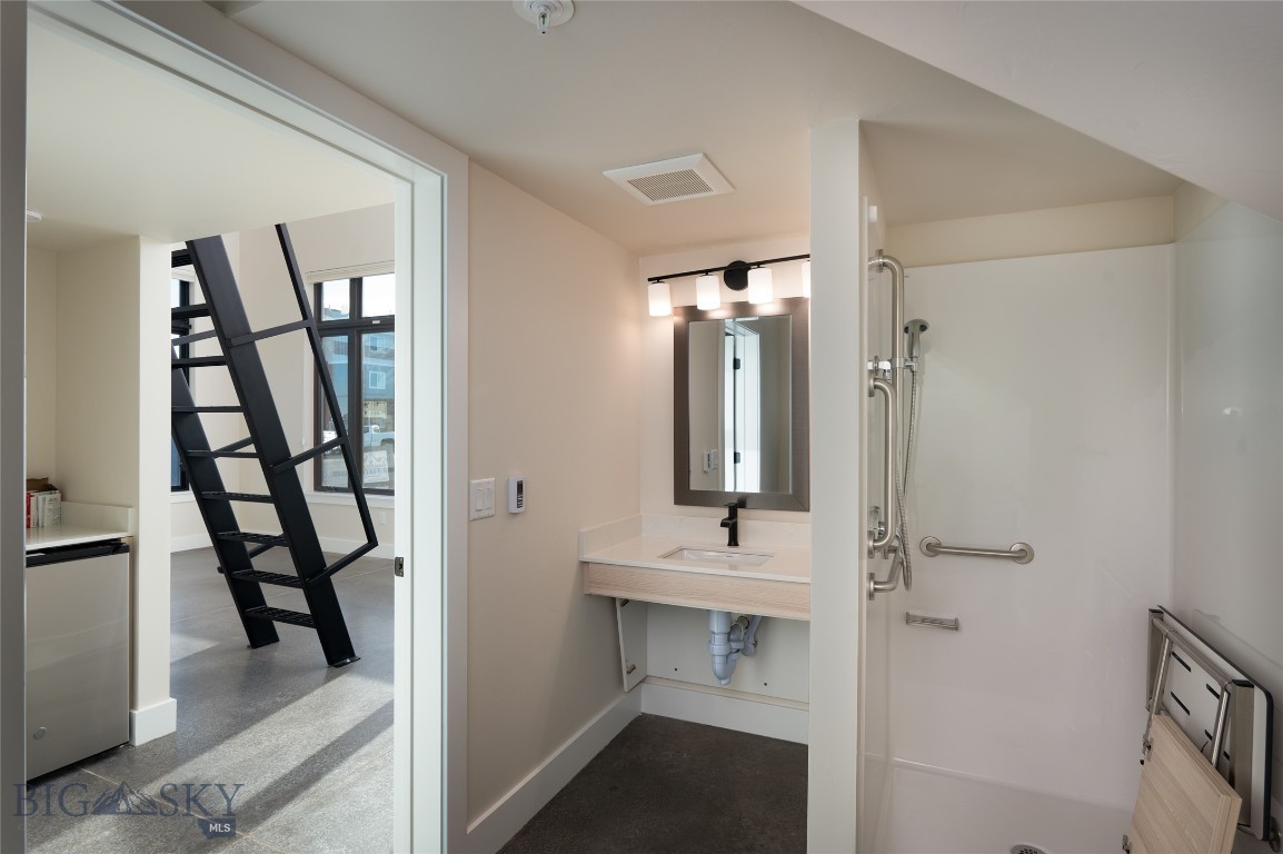 Baxter Meadows - Commercial Lease