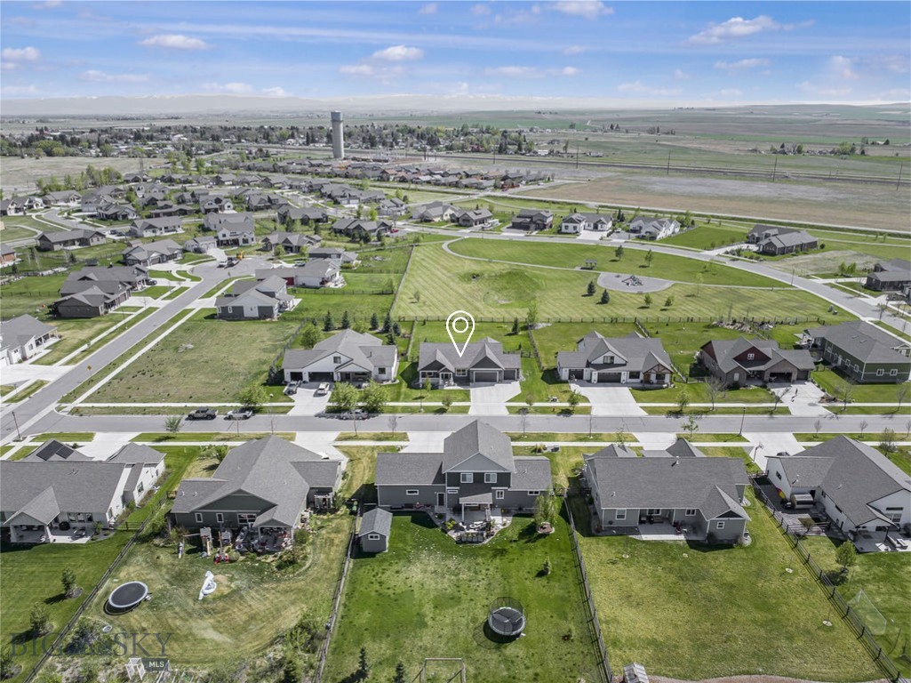 138 E Shade Tree Lane
