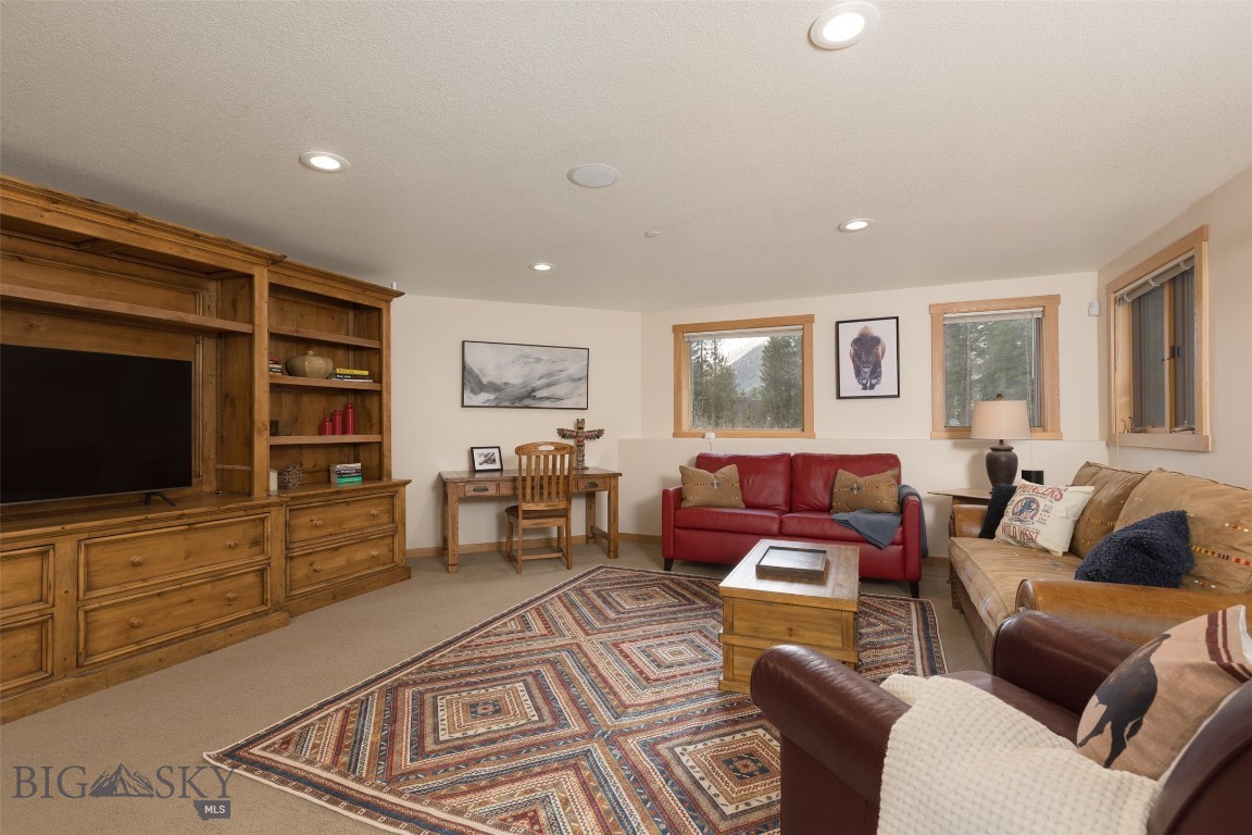 Pinewood Hills - Residential