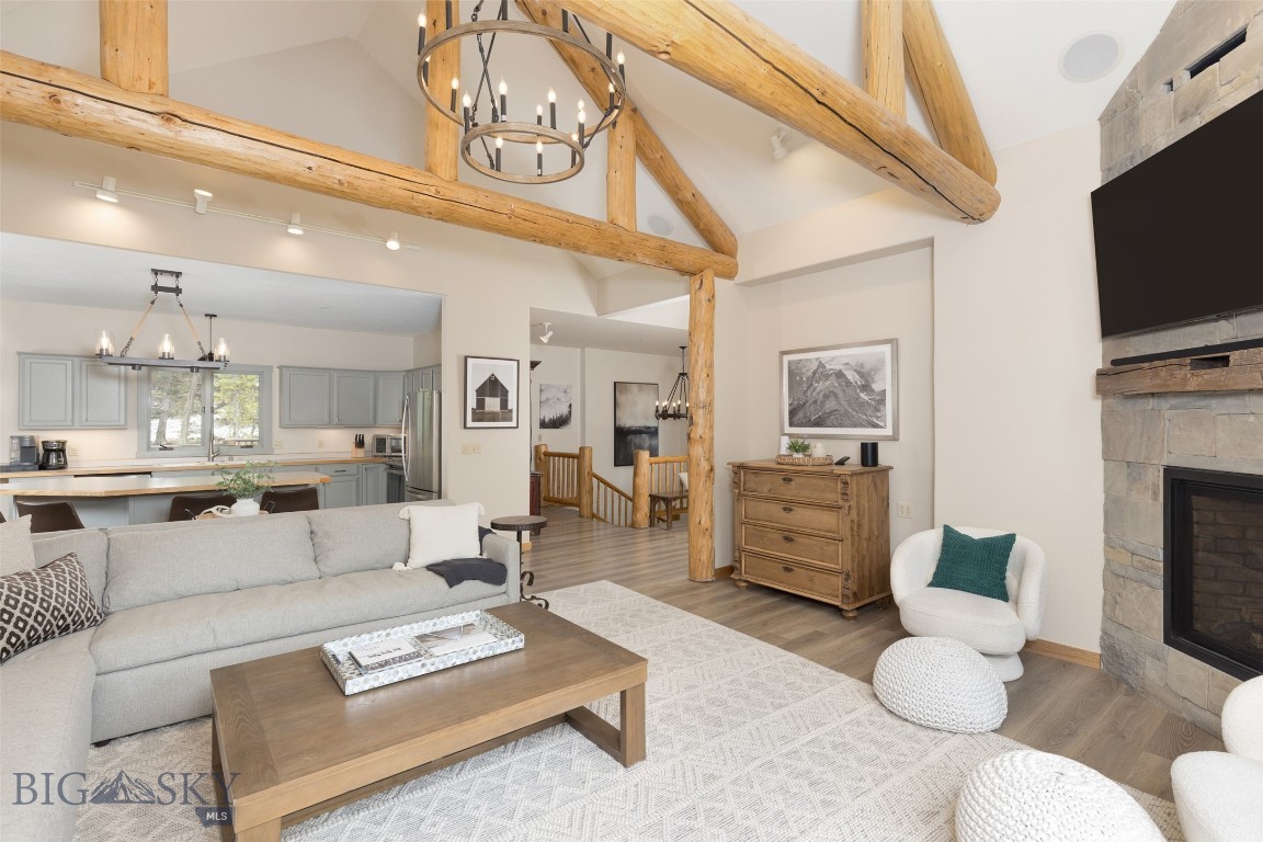 3560 Sprucewood