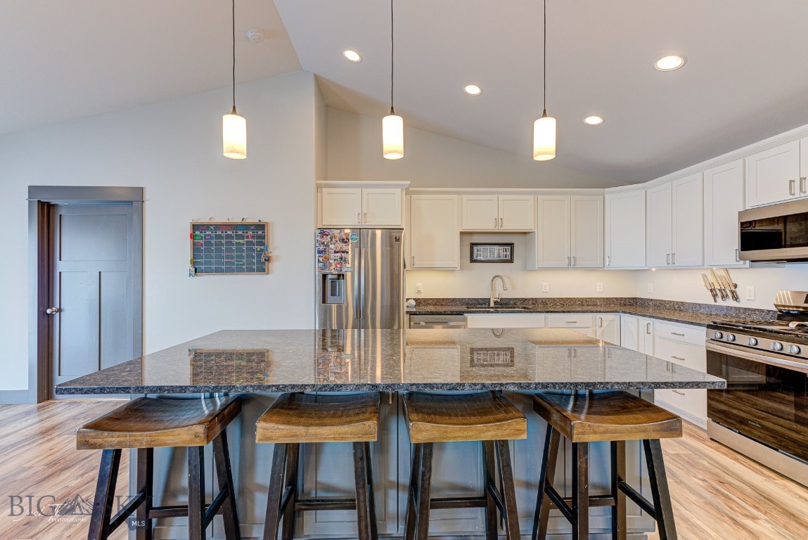 Townsend, Montana 59644, United States, 3 Bedrooms Bedrooms, ,3 BathroomsBathrooms,Residential,Contingent,63812