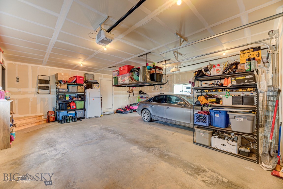 Townsend, Montana 59644, United States, 3 Bedrooms Bedrooms, ,3 BathroomsBathrooms,Residential,Contingent,63812