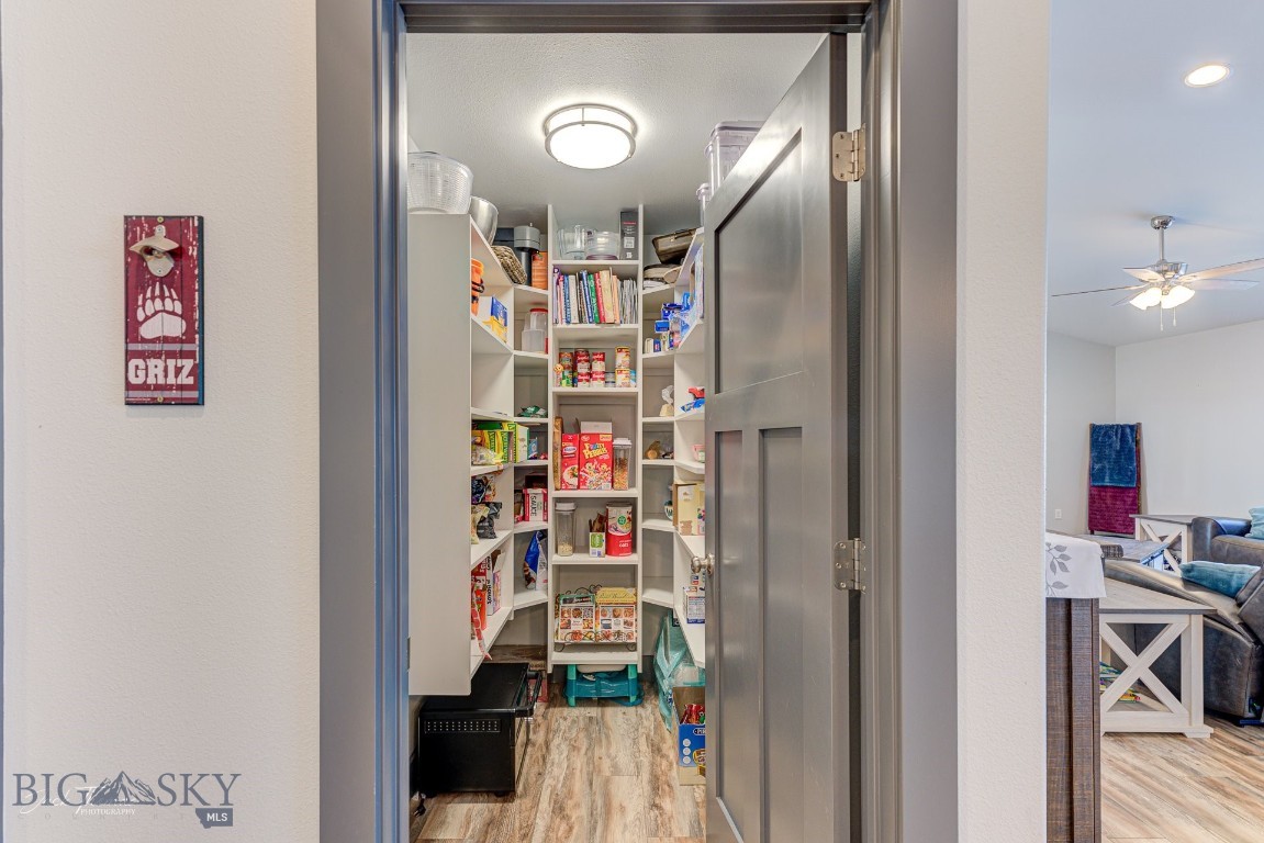 Townsend, Montana 59644, United States, 3 Bedrooms Bedrooms, ,3 BathroomsBathrooms,Residential,Contingent,63812