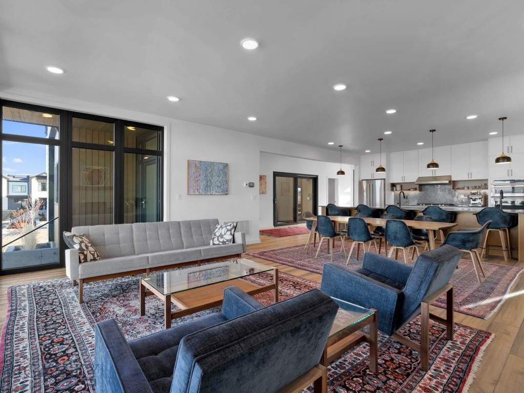 Gran Cielo - Residential