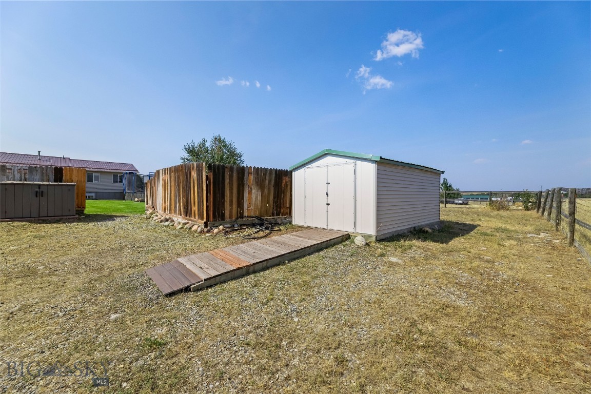 Twin Ponds - Residential