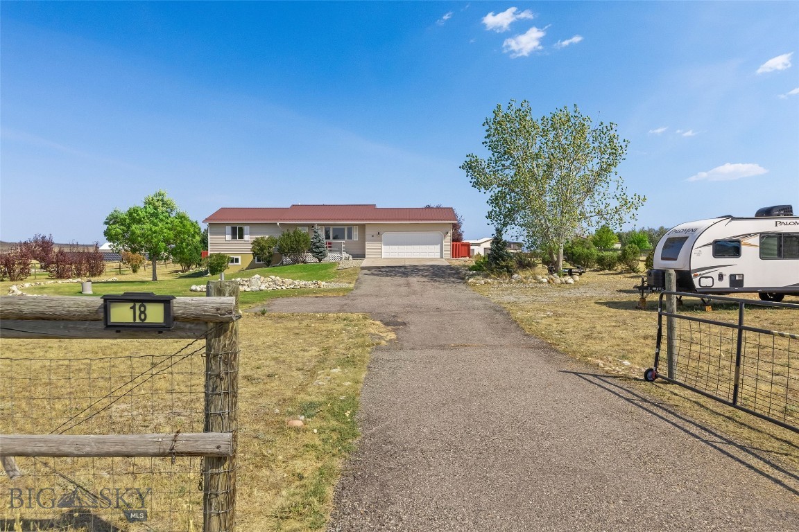 Twin Ponds - Residential