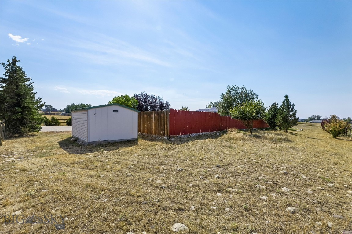 Twin Ponds - Residential