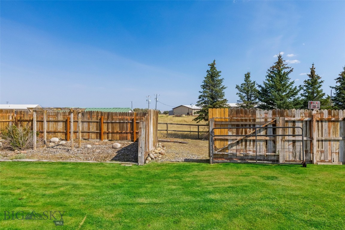 Twin Ponds - Residential