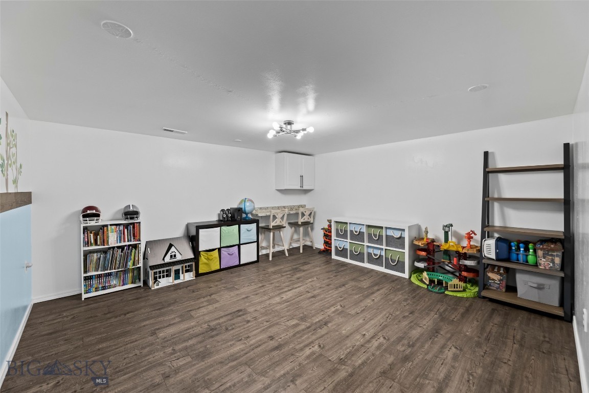 Twin Ponds - Residential