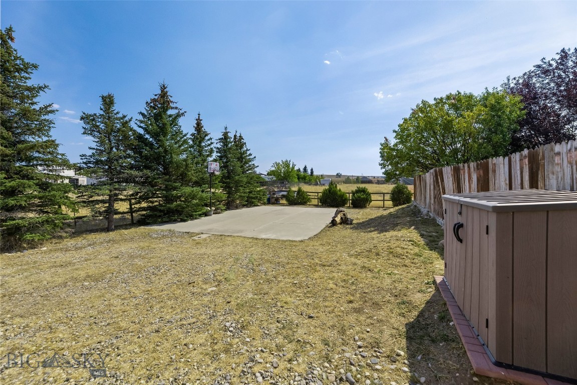 Twin Ponds - Residential