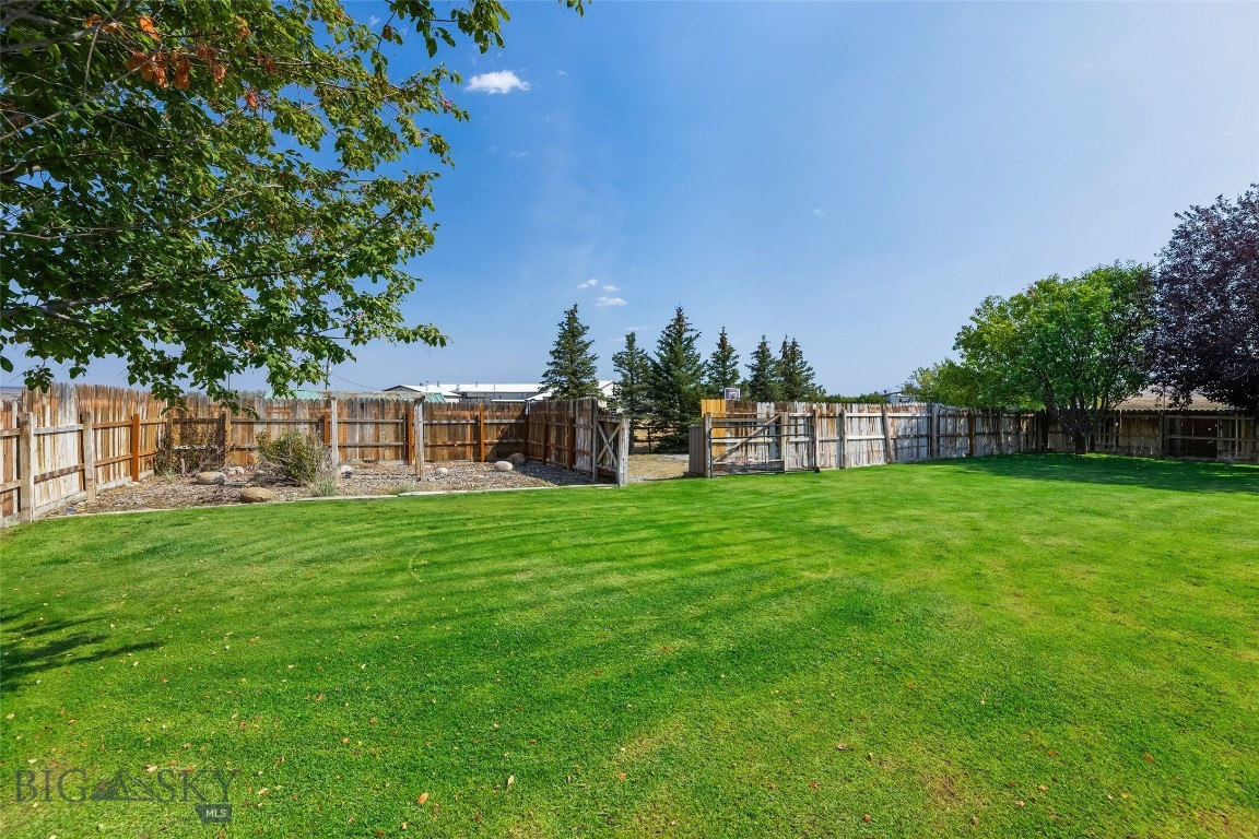 Twin Ponds - Residential