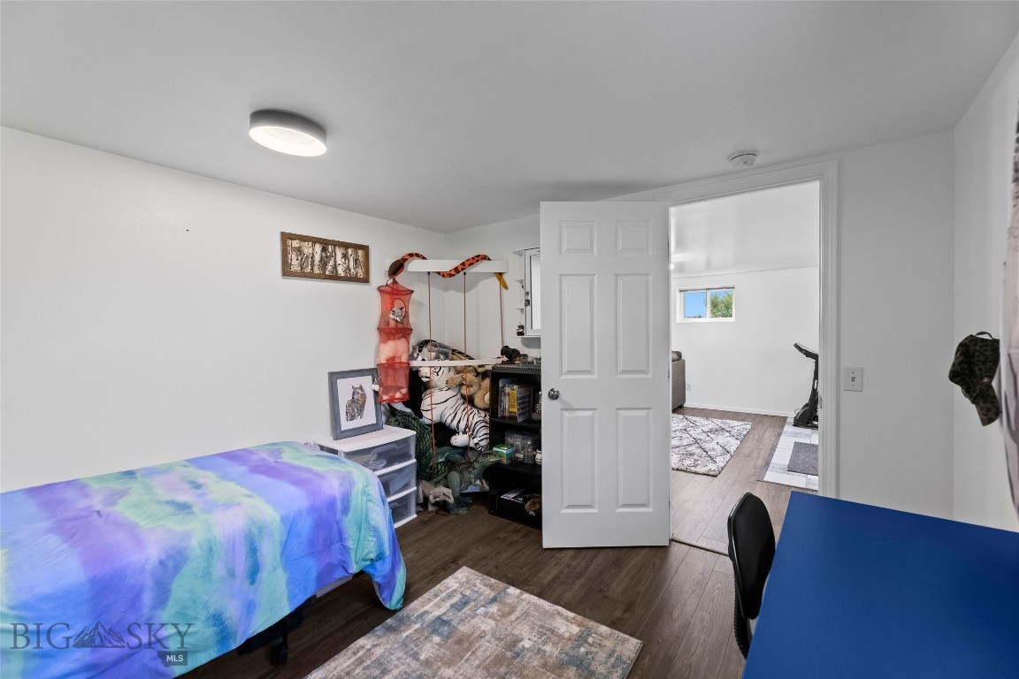 Twin Ponds - Residential