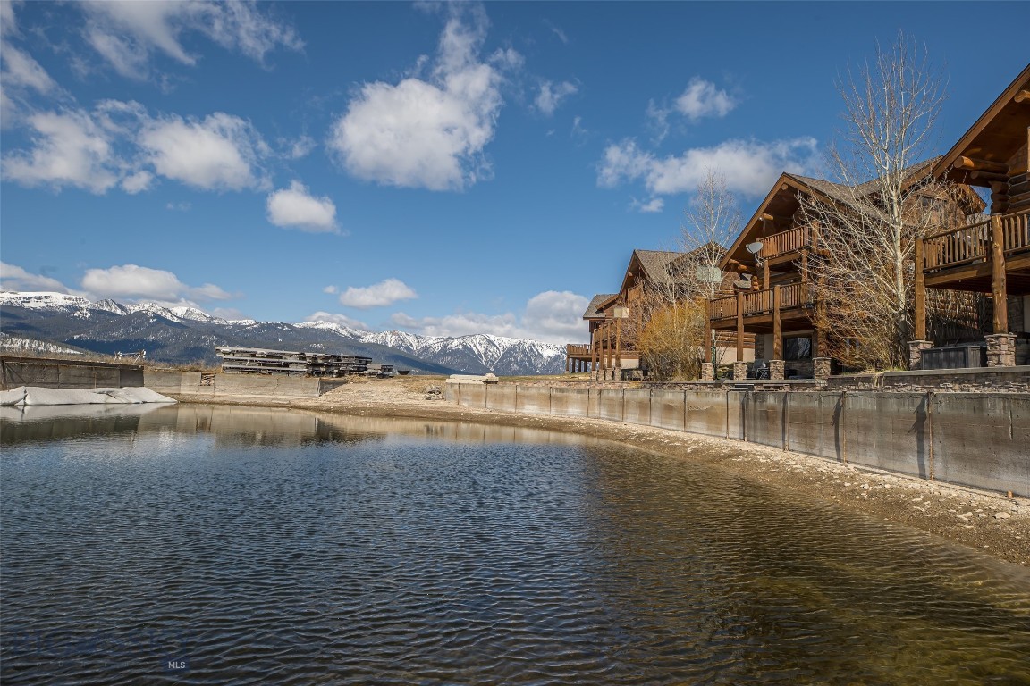 Lake View - Residential