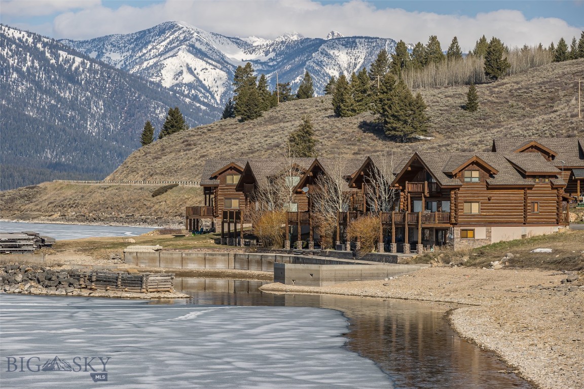 Lake View - Residential