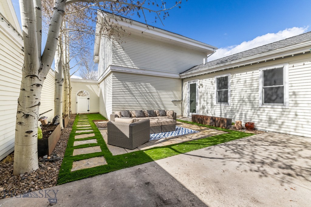 Bozeman, Montana 59715, United States, 3 Bedrooms Bedrooms, ,3 BathroomsBathrooms,Residential,Active,110509