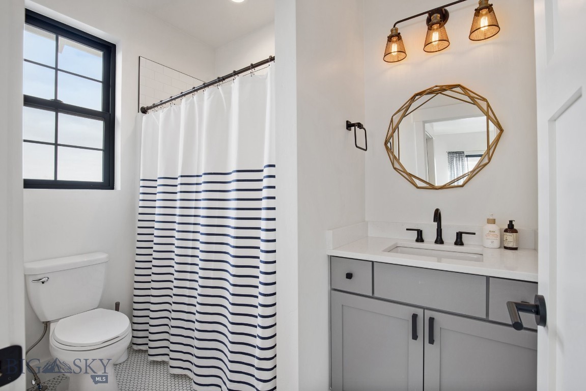 Bozeman, Montana 59715, United States, 5 Bedrooms Bedrooms, ,4 BathroomsBathrooms,Residential,Contingent,59776