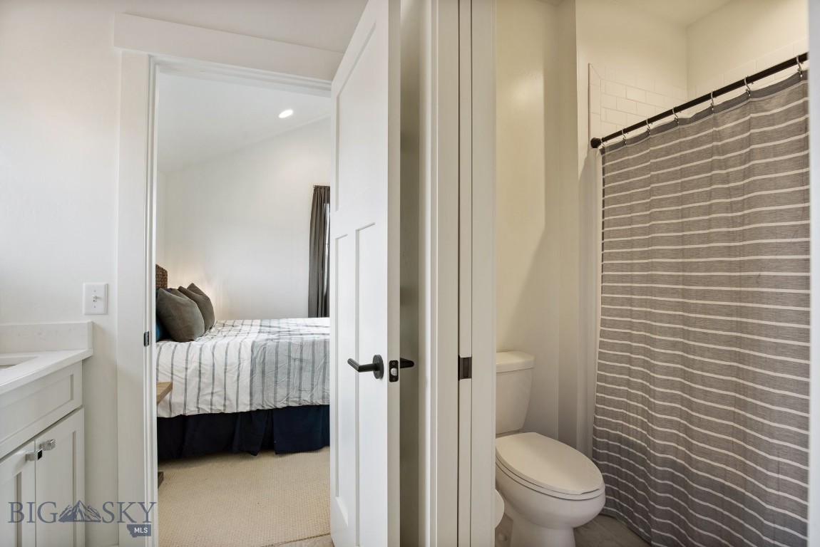 Bozeman, Montana 59715, United States, 5 Bedrooms Bedrooms, ,4 BathroomsBathrooms,Residential,Contingent,59776