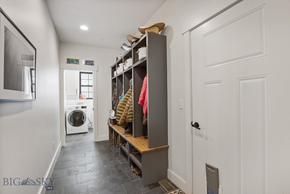 Bozeman, Montana 59715, United States, 5 Bedrooms Bedrooms, ,4 BathroomsBathrooms,Residential,Contingent,59776