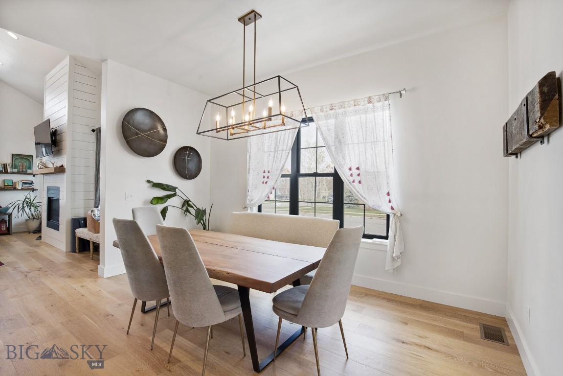 Bozeman, Montana 59715, United States, 5 Bedrooms Bedrooms, ,4 BathroomsBathrooms,Residential,Contingent,59776