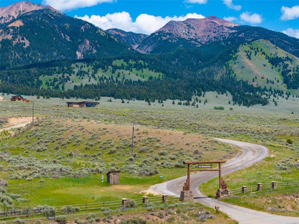 Pine Butte Ranch - Madison County - Residential