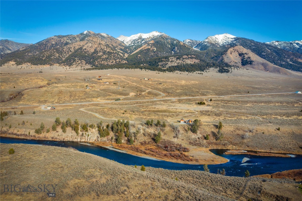 Pine Butte Ranch - Madison County - Residential