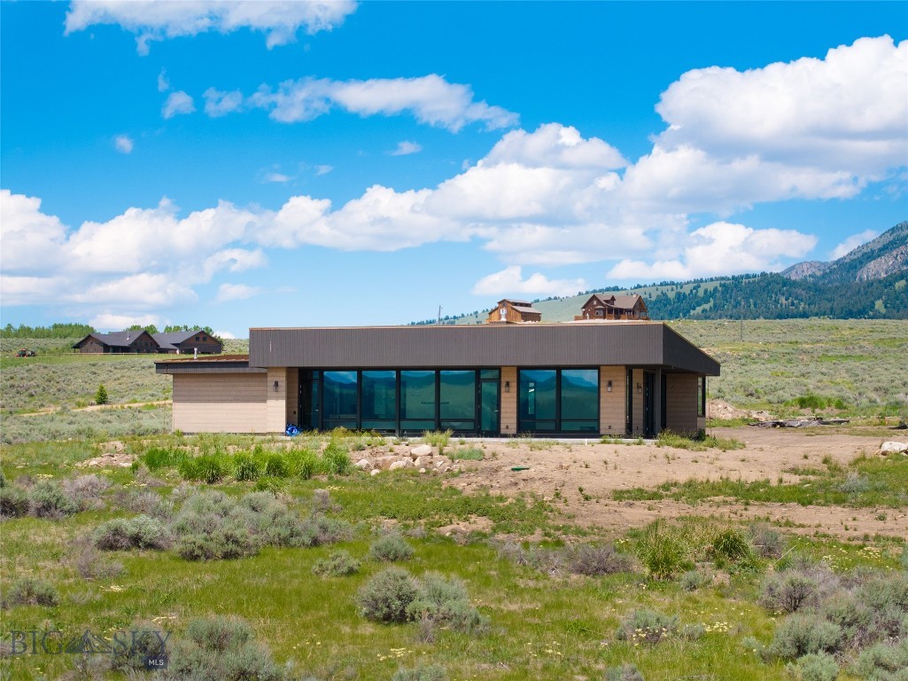 Pine Butte Ranch - Madison County - Residential