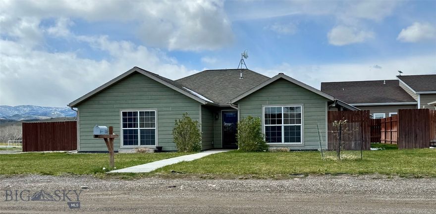 This one level home is located near walking paths, the soccer field and has that privacy value that corner lots tend to have. This home has been very well maintained and has many newer additions such as: carpeting, LVP flooring in the kitchen & living room, reverse osmosis system, seamless gutters, front doors and a nice shed. This is a move-in ready home with 3 bdrms and 2 full bathrooms and has everything you need including a very roomy primary bedroom, a cozy living room with a lovely recessed ceiling, a large pantry and attached garage. The yard is surrounded by a well kept privacy fence, has underground sprinklers and there is even a covered patio for grilling and chilling that is quite private. But...the views are what it's all about!