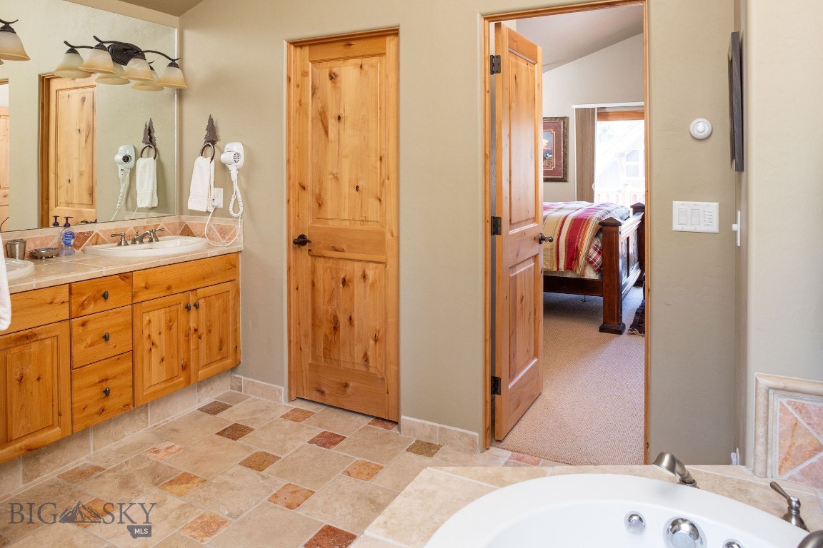 Cowboy Heaven - Residential