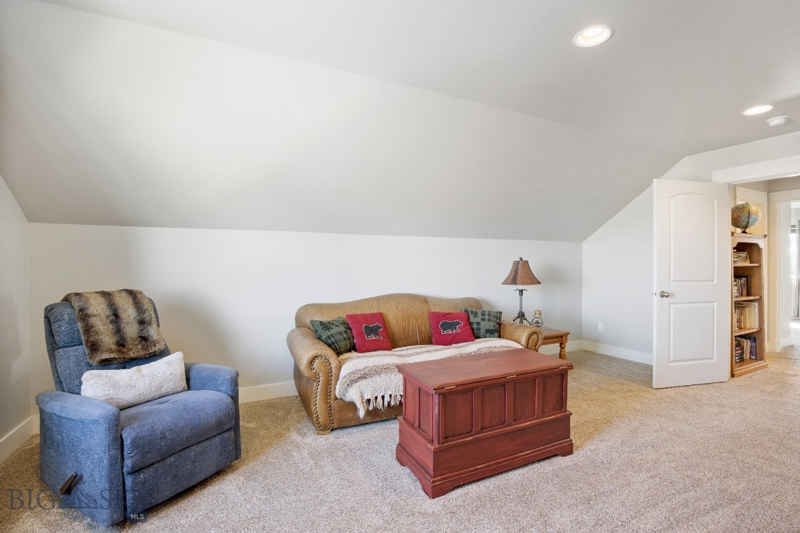 Bozeman, Montana 59718, United States, 4 Bedrooms Bedrooms, ,3 BathroomsBathrooms,Residential,Pending,61447