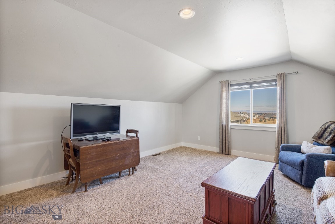 Bozeman, Montana 59718, United States, 4 Bedrooms Bedrooms, ,3 BathroomsBathrooms,Residential,Pending,61447