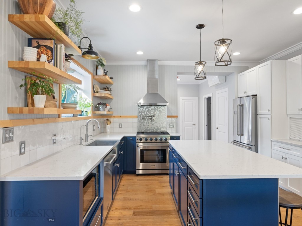 Livingston, Montana 59047, United States, 3 Bedrooms Bedrooms, ,2 BathroomsBathrooms,Residential,Contingent,56621