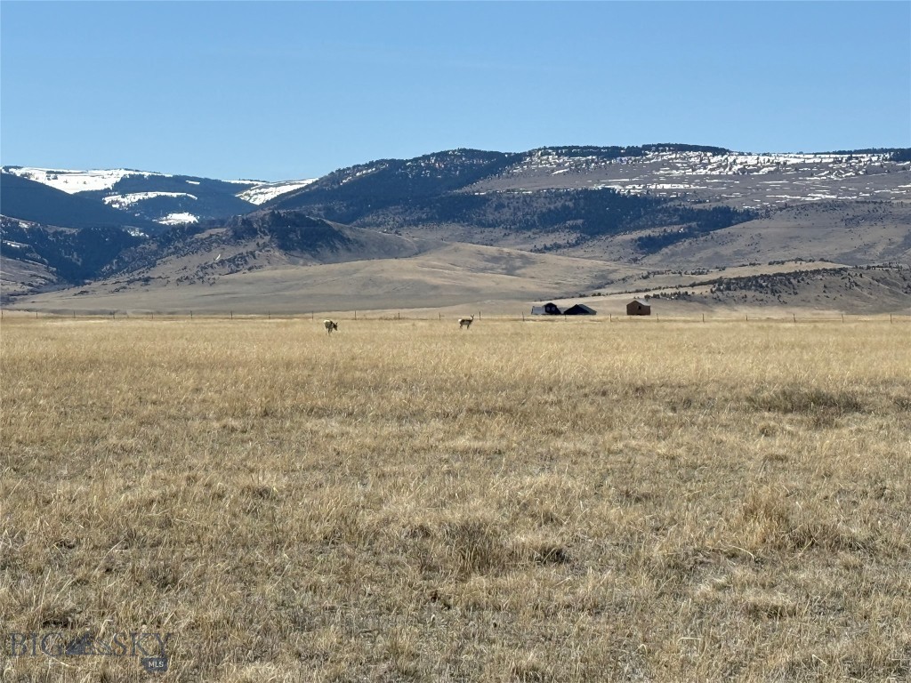 Sphinx Mountain - Land