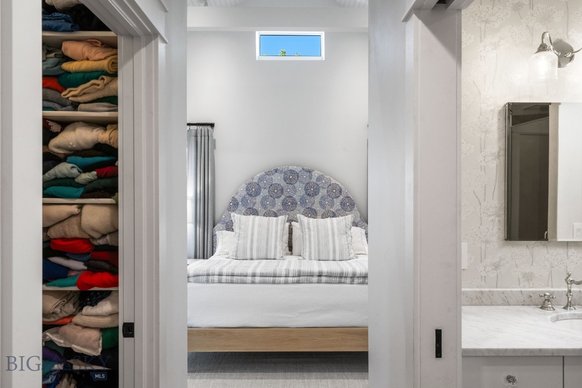 Bozeman, Montana 59715, United States, 4 Bedrooms Bedrooms, ,4 BathroomsBathrooms,Residential,Contingent,38066