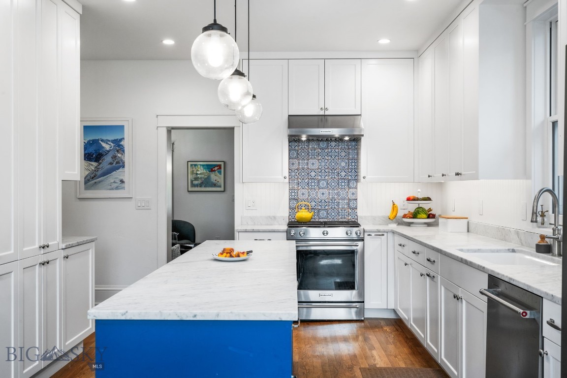 Bozeman, Montana 59715, United States, 4 Bedrooms Bedrooms, ,4 BathroomsBathrooms,Residential,Contingent,38066