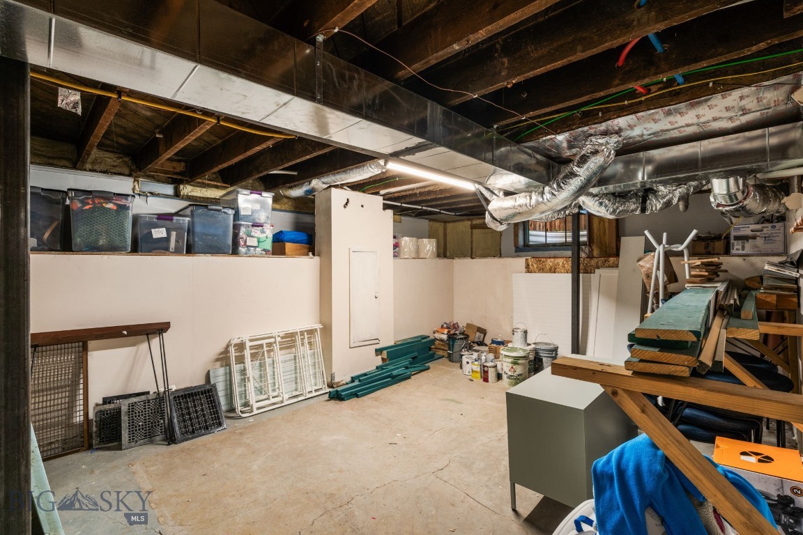 Bozeman, Montana 59715, United States, 4 Bedrooms Bedrooms, ,4 BathroomsBathrooms,Residential,Contingent,38066