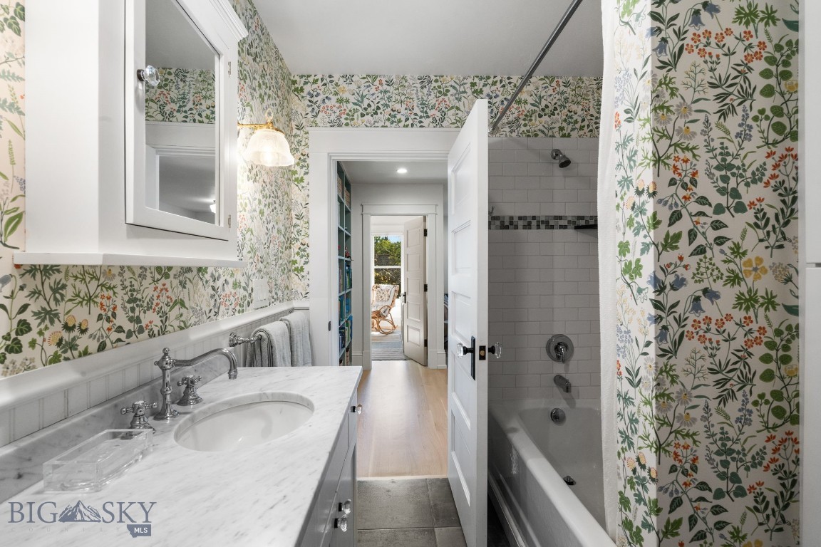 Bozeman, Montana 59715, United States, 4 Bedrooms Bedrooms, ,4 BathroomsBathrooms,Residential,Contingent,38066