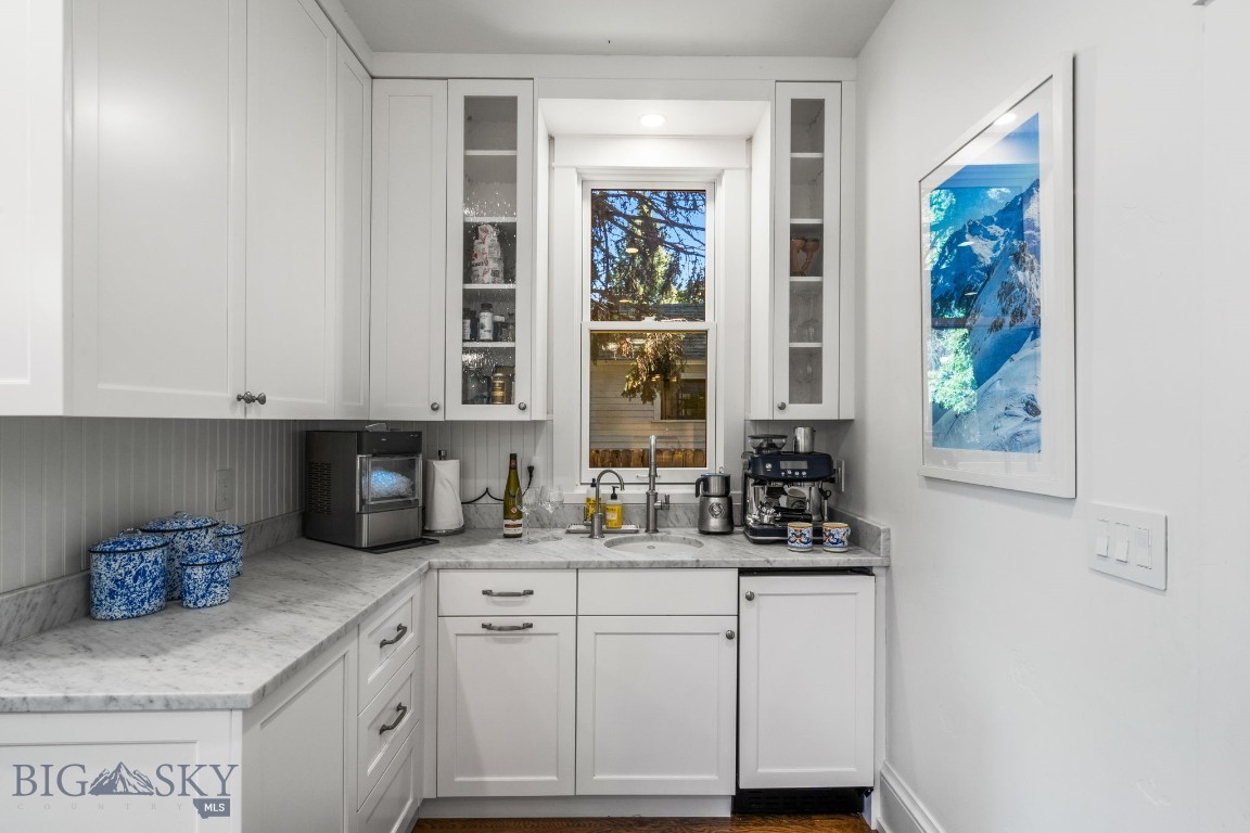 Bozeman, Montana 59715, United States, 4 Bedrooms Bedrooms, ,4 BathroomsBathrooms,Residential,Contingent,38066