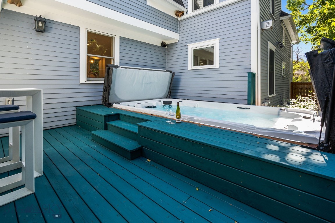 Bozeman, Montana 59715, United States, 4 Bedrooms Bedrooms, ,4 BathroomsBathrooms,Residential,Contingent,38066