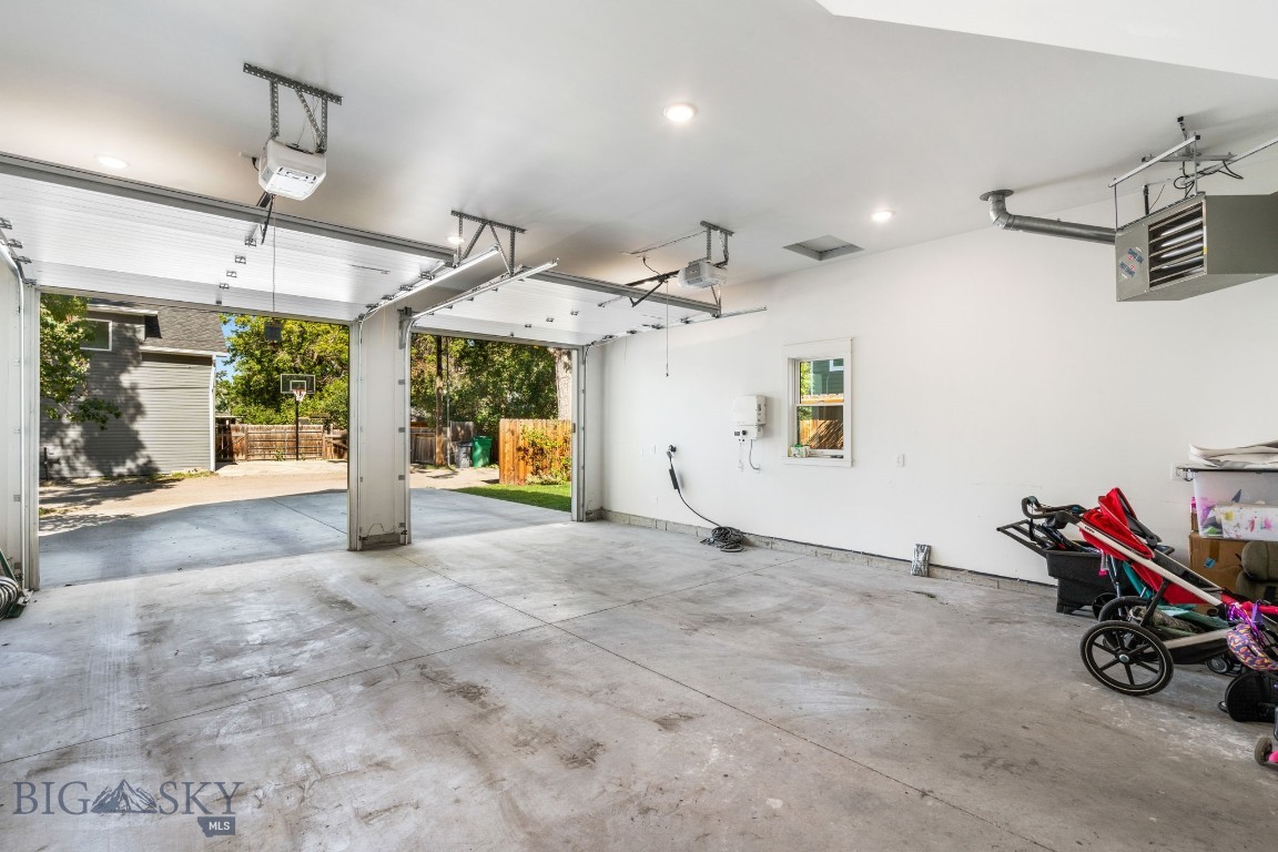 Bozeman, Montana 59715, United States, 4 Bedrooms Bedrooms, ,4 BathroomsBathrooms,Residential,Contingent,38066