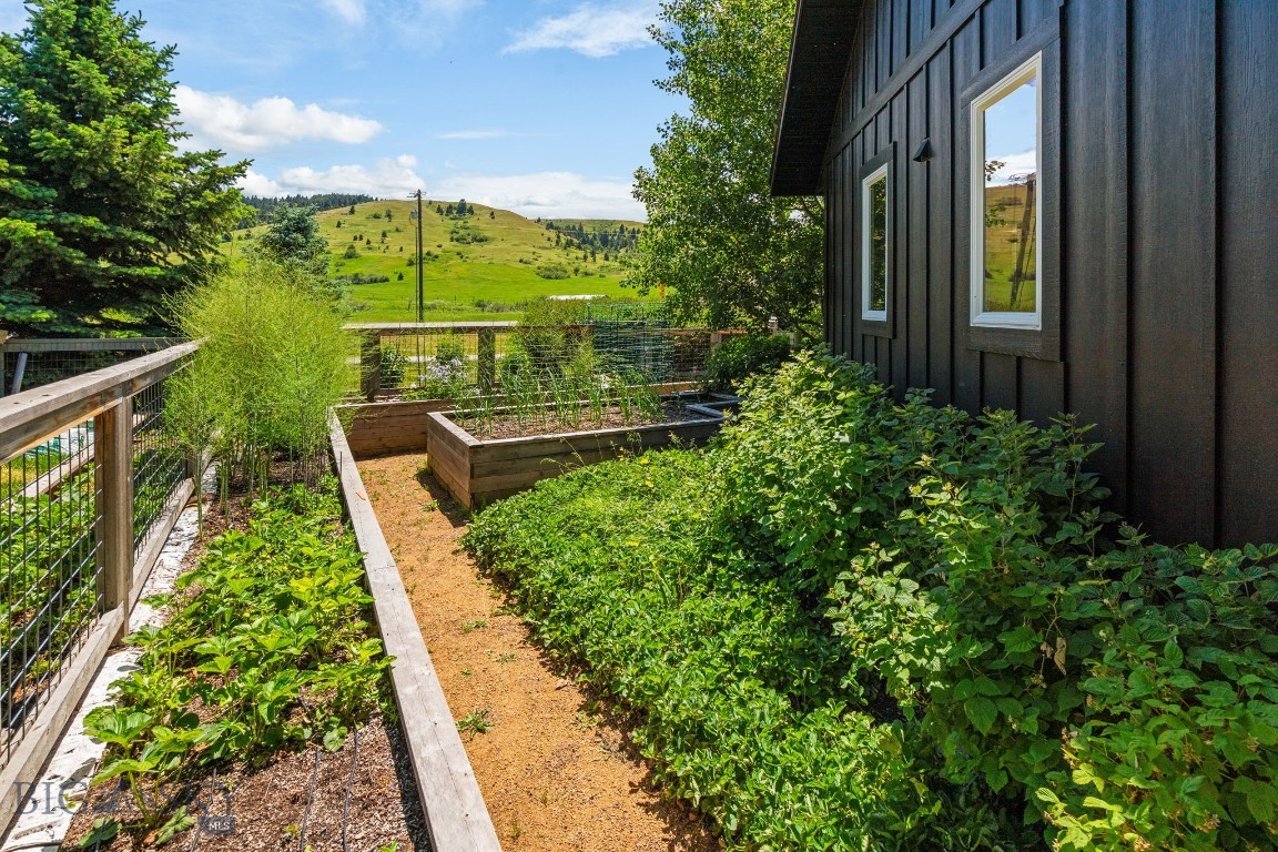 Bozeman, Montana 59715, United States, 3 Bedrooms Bedrooms, ,3 BathroomsBathrooms,Residential,Active,157281