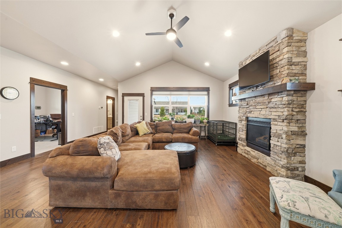 Pioneer Crossing - Residential